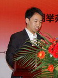 OFweek行業研究中心的高級分析師馮輝也分享《2013年全球智能終端行業發展趨勢報告》